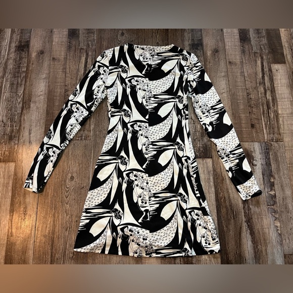 Reformation Kenmare Dress In Persephone Long Sleeve Mini Size Small - Picture 6 of 6